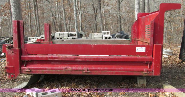 image for item F4229 11'L x 8'W dump bed