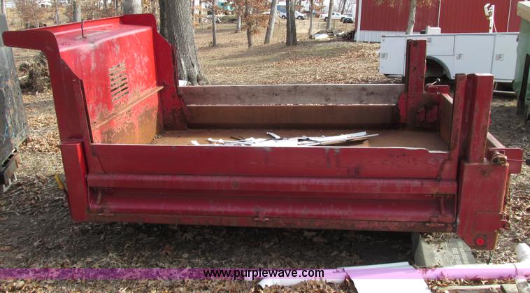 image for item F4229 11'L x 8'W dump bed