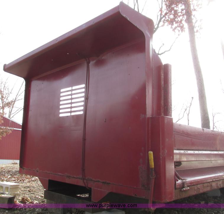 image for item F4229 11'L x 8'W dump bed