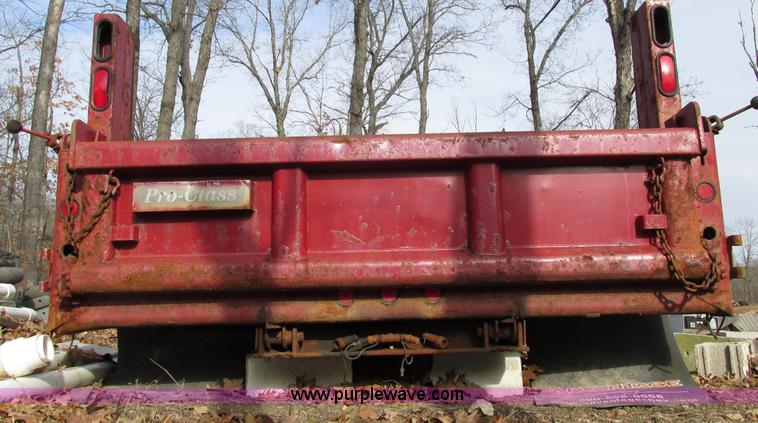 image for item F4229 11'L x 8'W dump bed