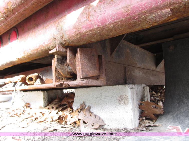 image for item F4229 11'L x 8'W dump bed