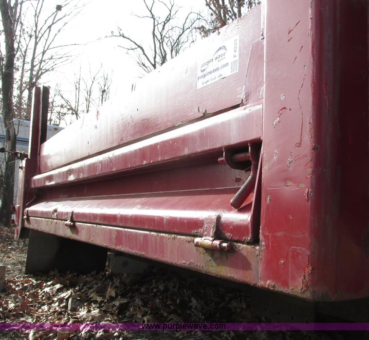 image for item F4229 11'L x 8'W dump bed