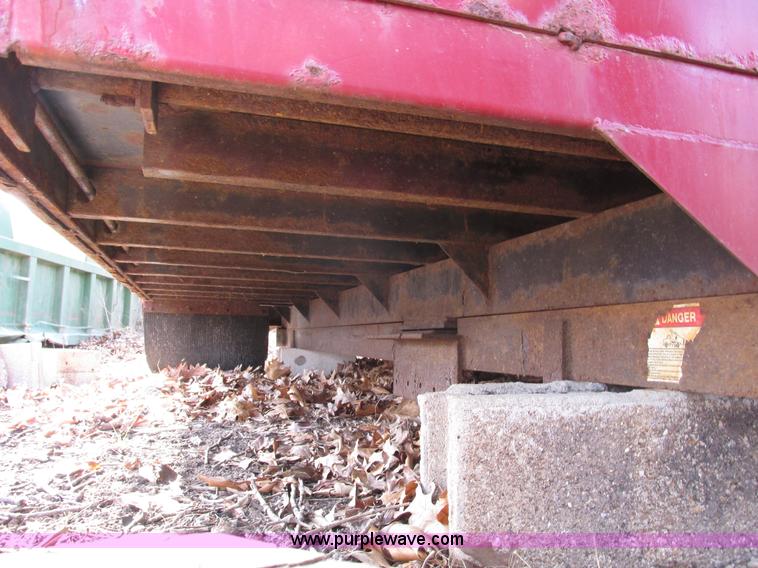 image for item F4229 11'L x 8'W dump bed