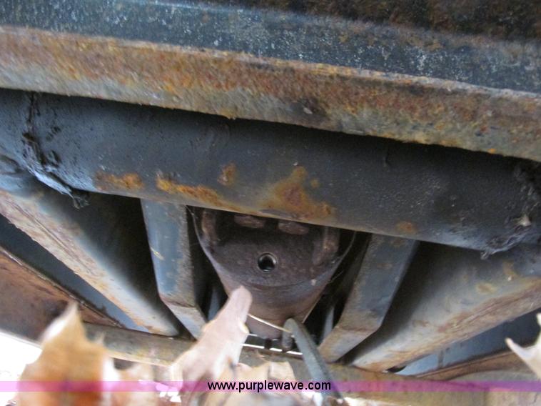 image for item F4229 11'L x 8'W dump bed