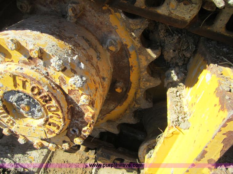 image for item F6560 Gomaco GT3200 curb and gutter machine