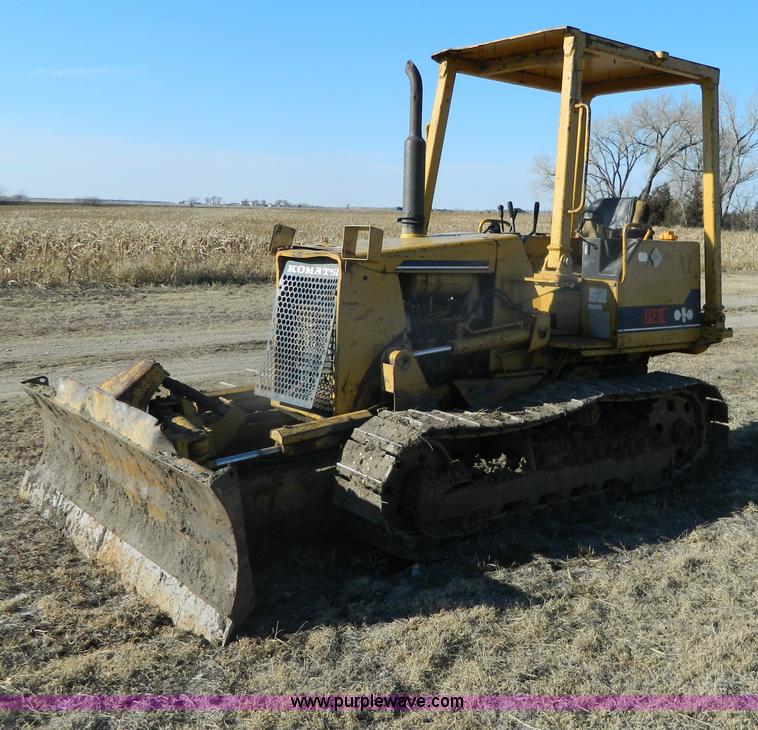 image for item G7611 1990 Komatsu D21E-6 dozer