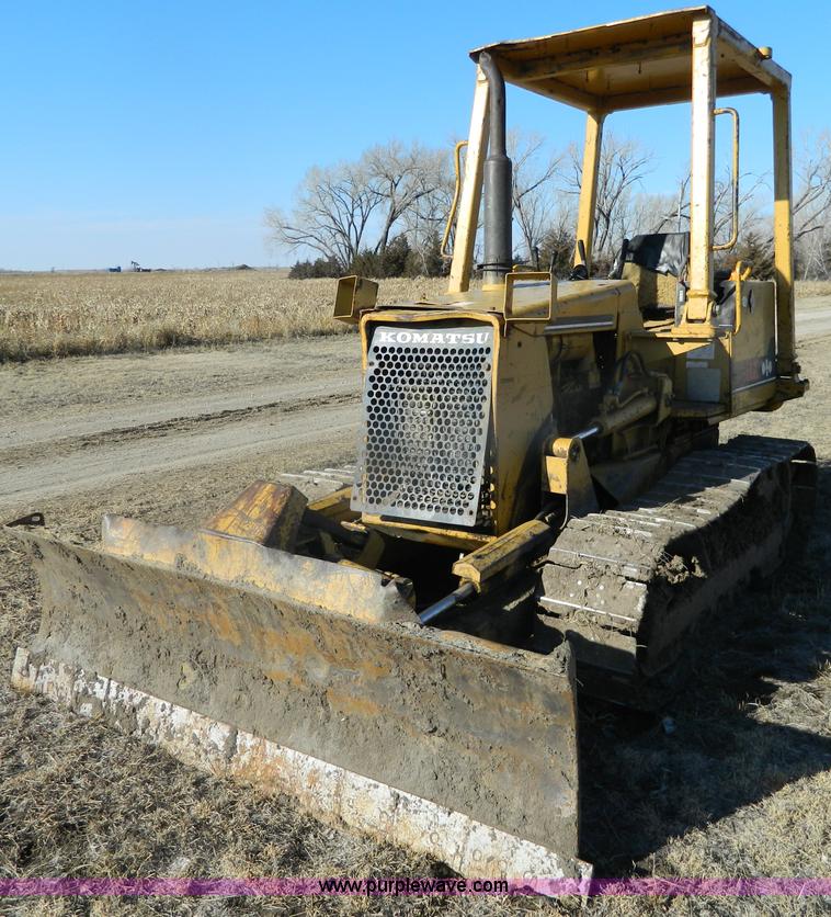 image for item G7611 1990 Komatsu D21E-6 dozer