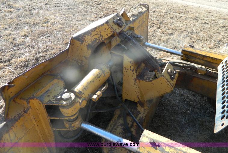 image for item G7611 1990 Komatsu D21E-6 dozer