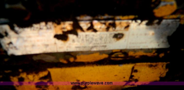 image for item G7611 1990 Komatsu D21E-6 dozer