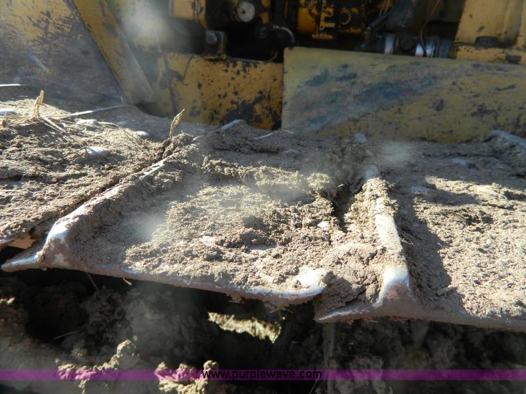 image for item G7611 1990 Komatsu D21E-6 dozer