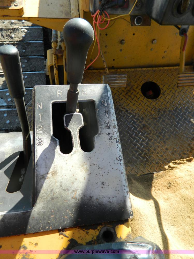 image for item G7611 1990 Komatsu D21E-6 dozer