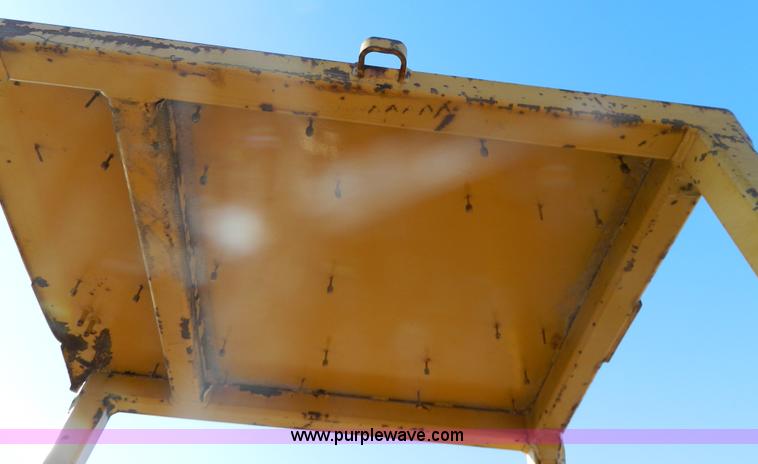 image for item G7611 1990 Komatsu D21E-6 dozer