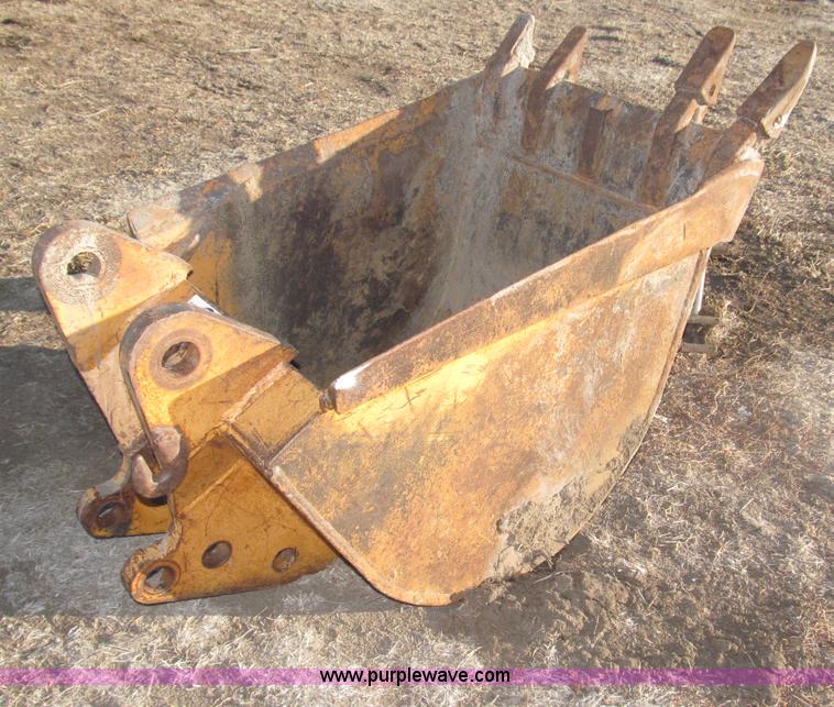 image for item K9640 23"W five tooth backhoe bucket
