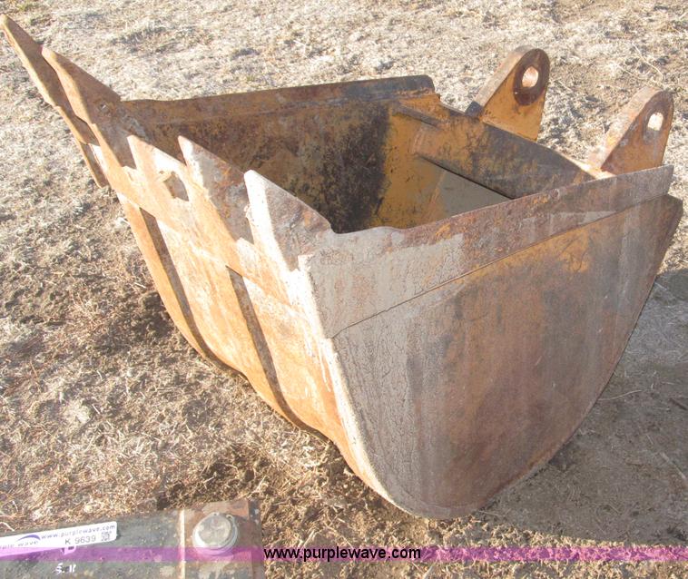 image for item K9640 23"W five tooth backhoe bucket