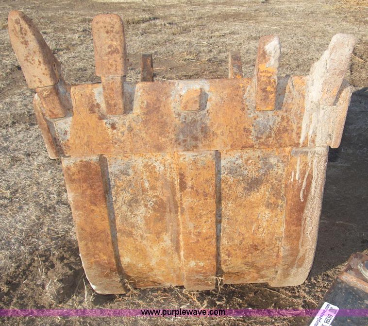 image for item K9640 23"W five tooth backhoe bucket