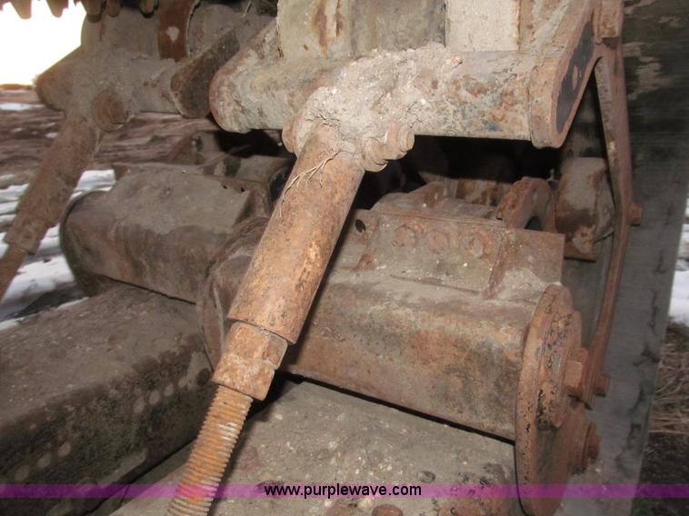 image for item K9641 Loegering VTS59R rubber tracks