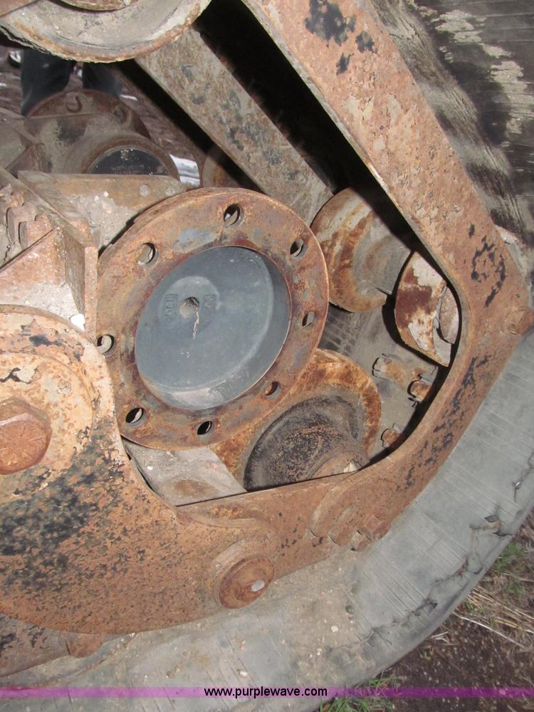 image for item K9641 Loegering VTS59R rubber tracks