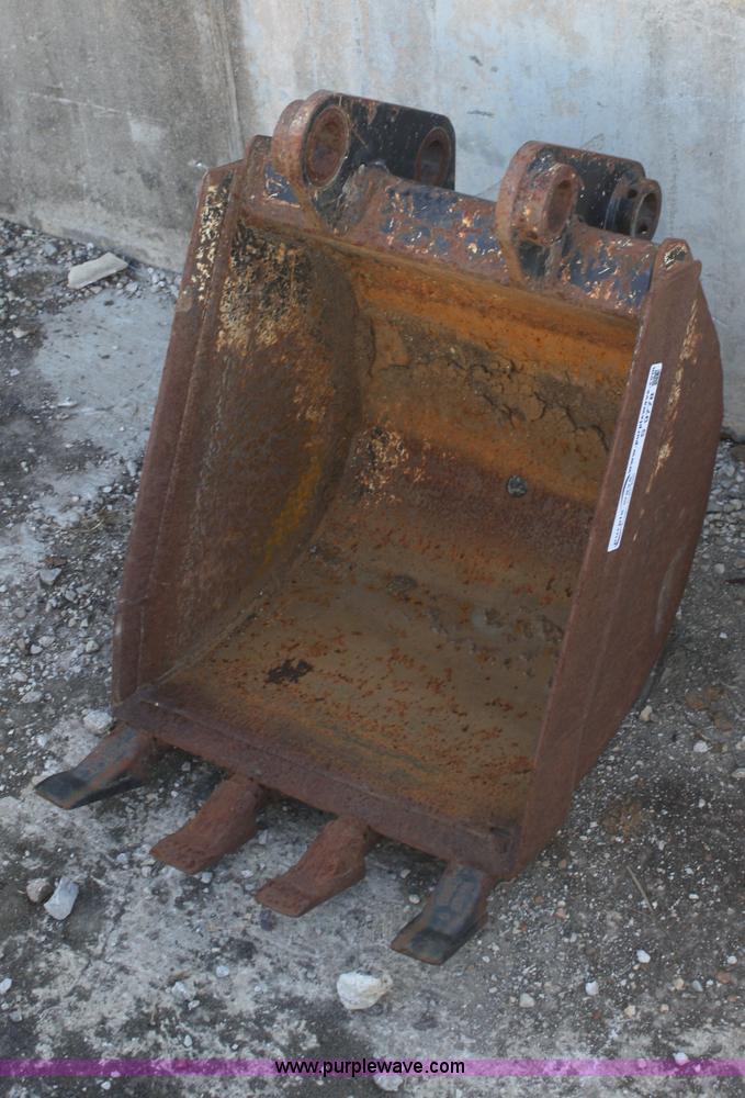 image for item S9778 16" backhoe bucket