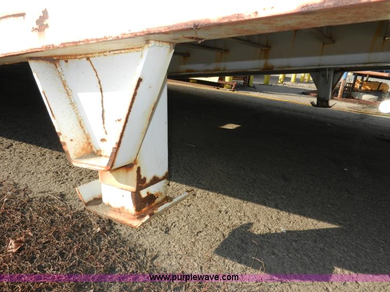 image for item A3905 Ledwell 25' loading dock