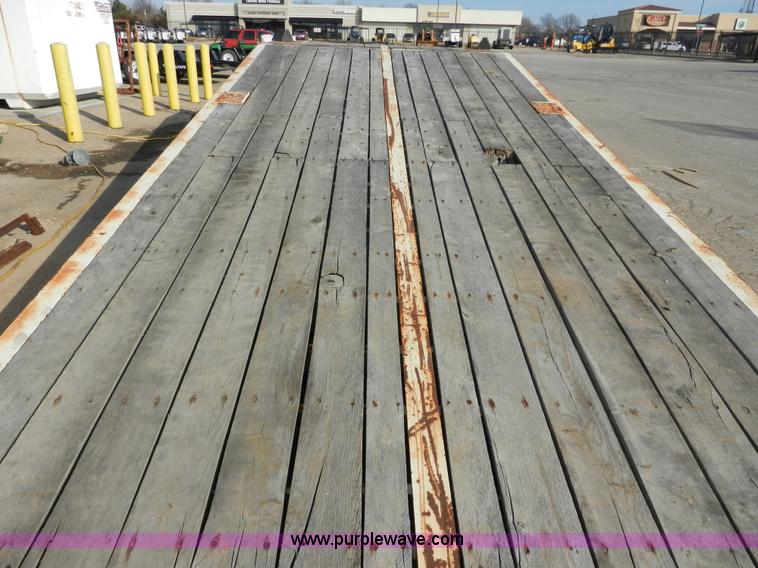 image for item A3905 Ledwell 25' loading dock