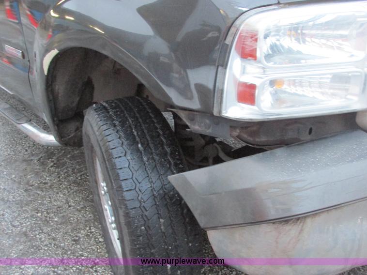 image for item AB9440 2006 Ford F250 Super Duty XL pickup truck