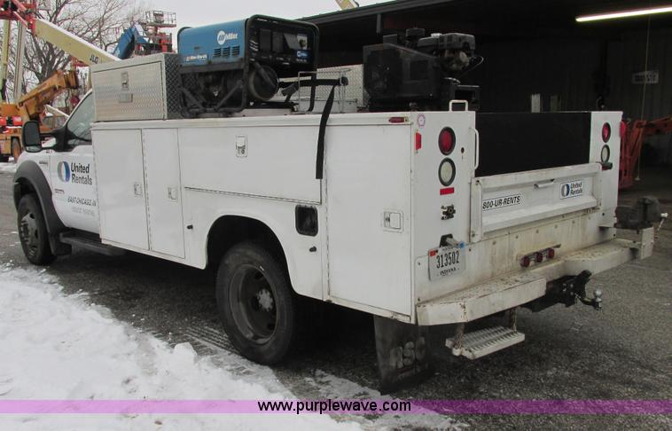 image for item AB9441 2007 Ford F550 XL Super Duty utility truck