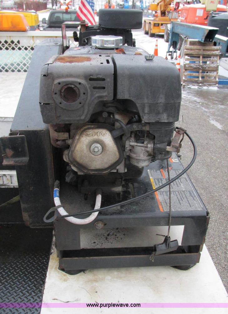 image for item AB9441 2007 Ford F550 XL Super Duty utility truck