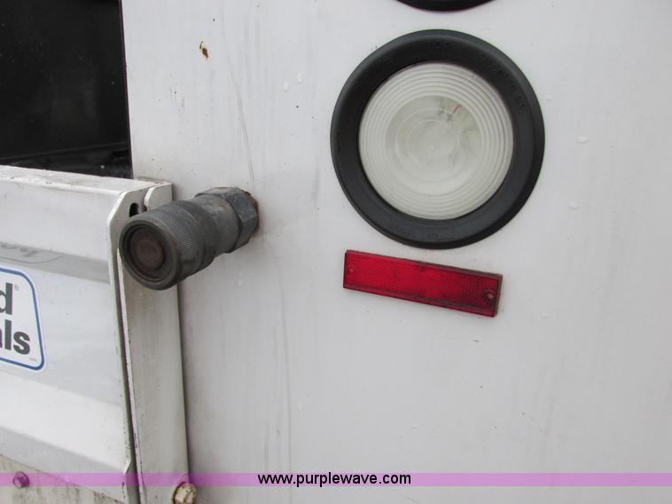 image for item AB9441 2007 Ford F550 XL Super Duty utility truck