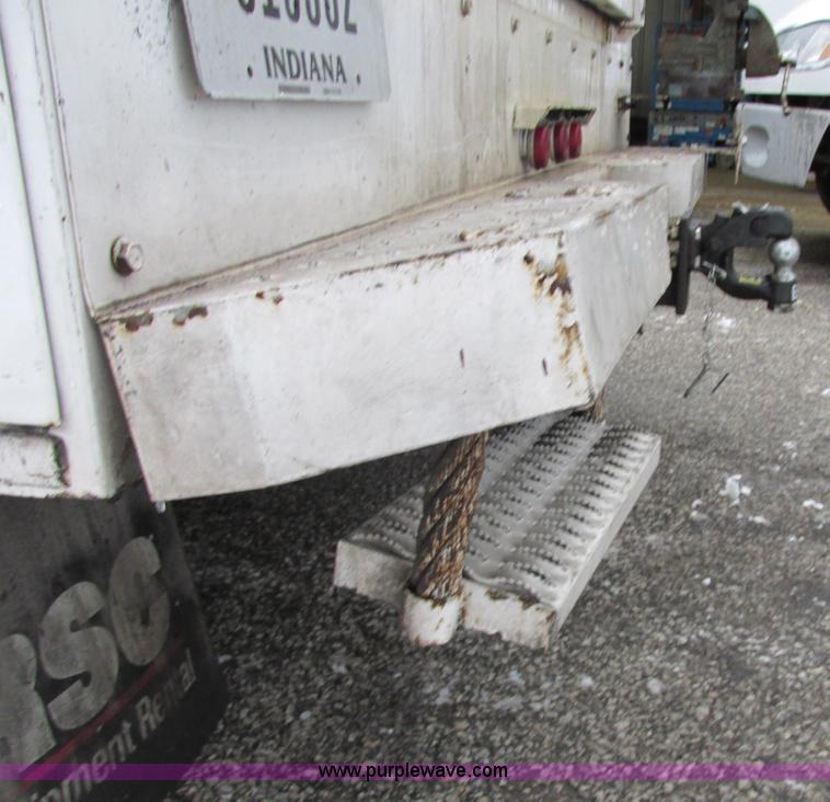 image for item AB9441 2007 Ford F550 XL Super Duty utility truck