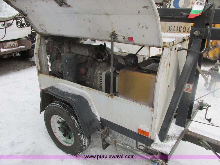 image for item AB9443 Wacker LTC4L towable telescopic light tower