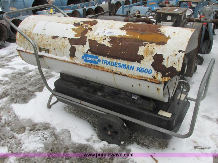 image for item AB9474 LB White Tradesman K600 kerosene fired heater