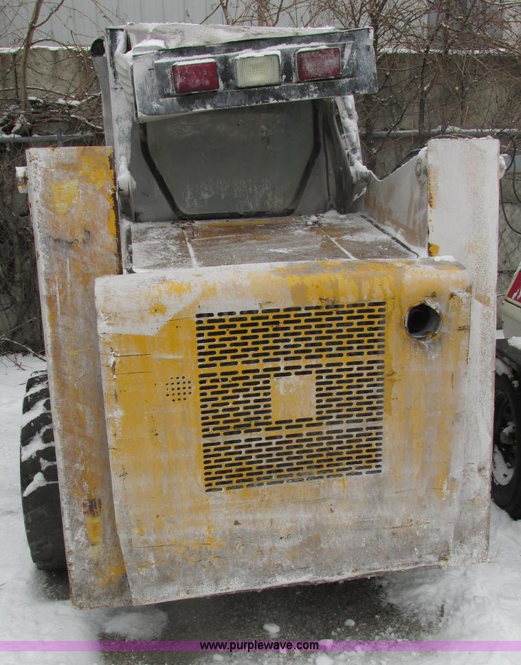 image for item AB9485 2008 John Deere 315 skid steer