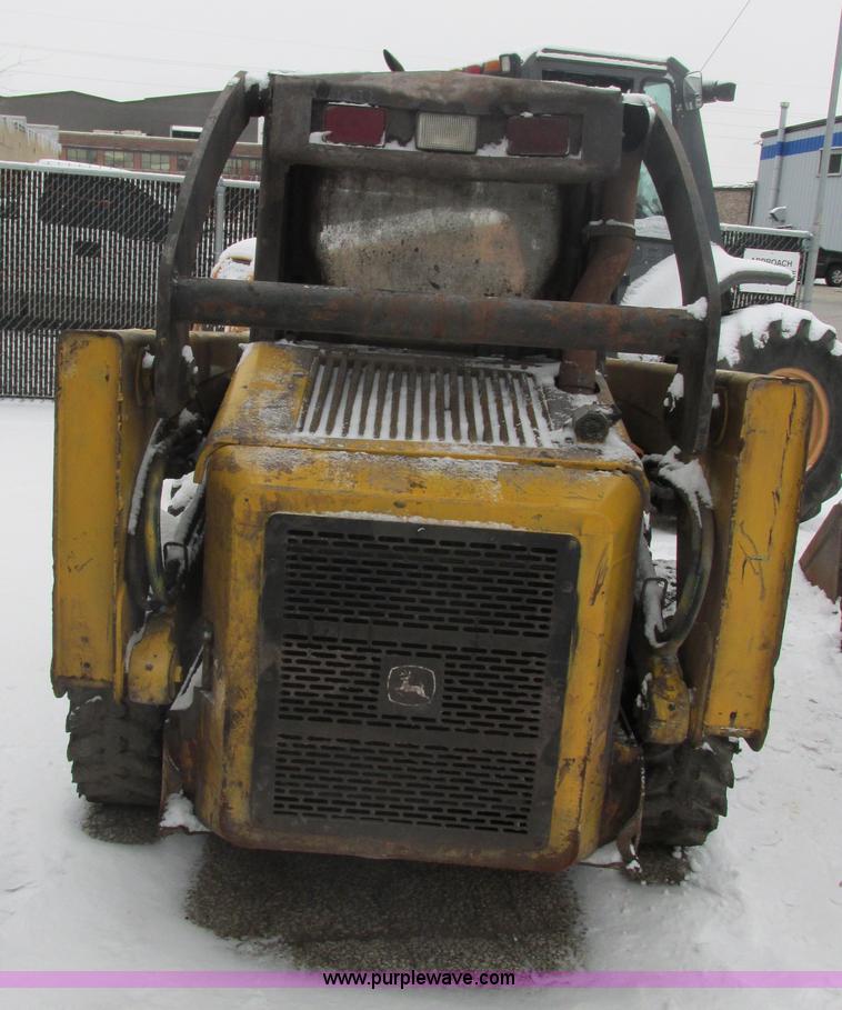 image for item AB9486 2004 John Deere 317 skid steer