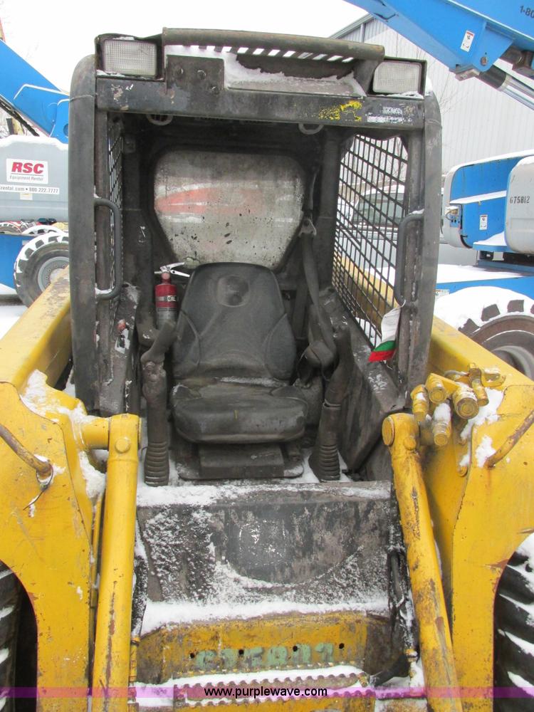 image for item AB9486 2004 John Deere 317 skid steer