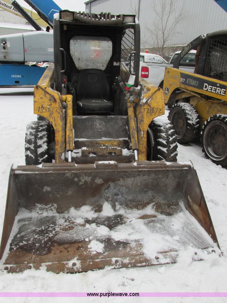 image for item AB9487 2005 John Deere 317 skid steer