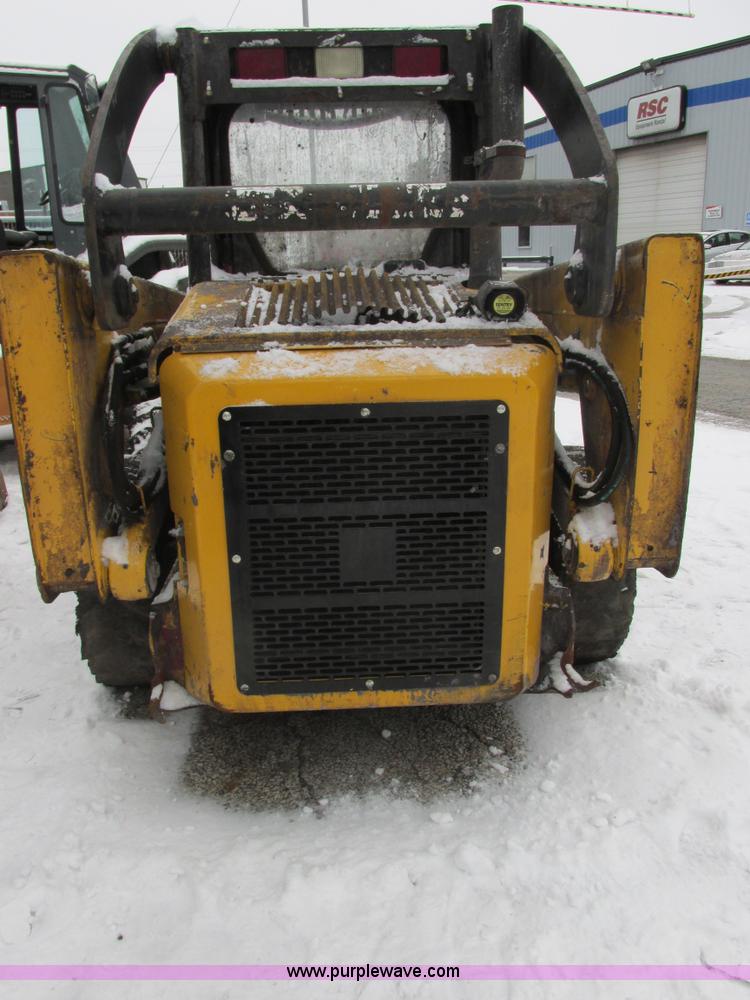 image for item AB9487 2005 John Deere 317 skid steer