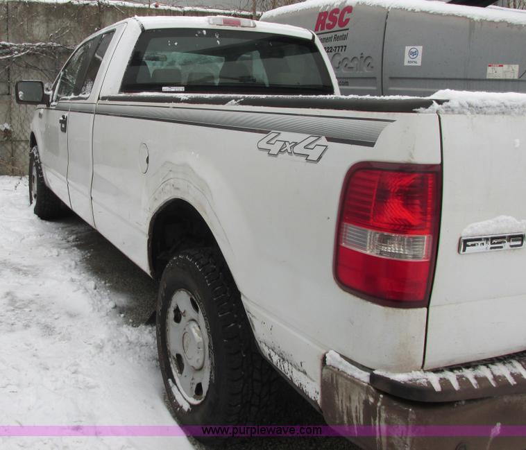 image for item AB9488 2005 Ford F150 XLT SuperCab pickup truck