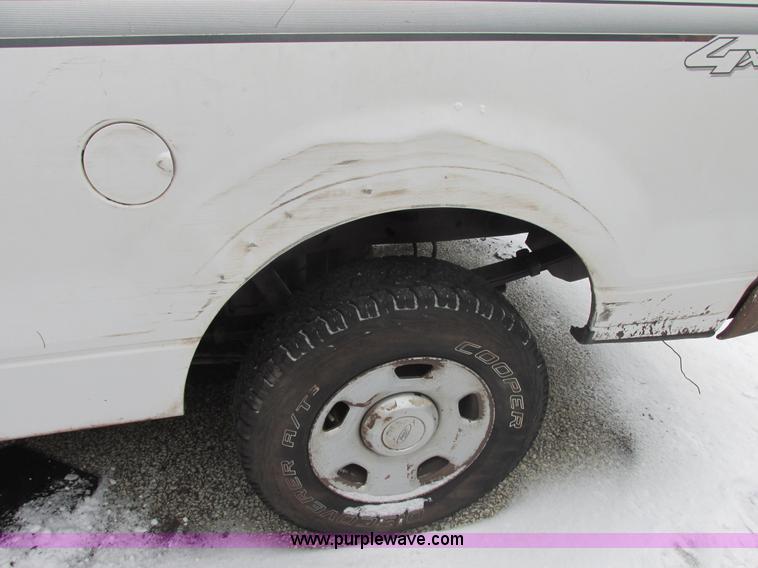 image for item AB9488 2005 Ford F150 XLT SuperCab pickup truck