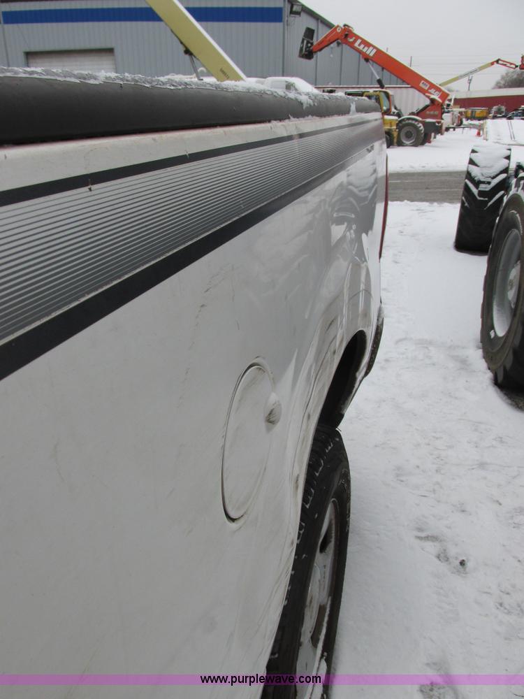 image for item AB9488 2005 Ford F150 XLT SuperCab pickup truck