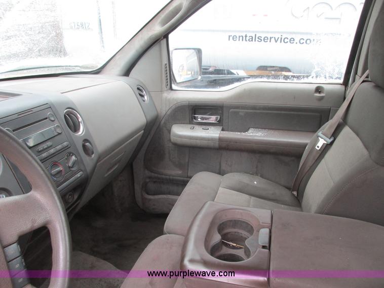 image for item AB9488 2005 Ford F150 XLT SuperCab pickup truck