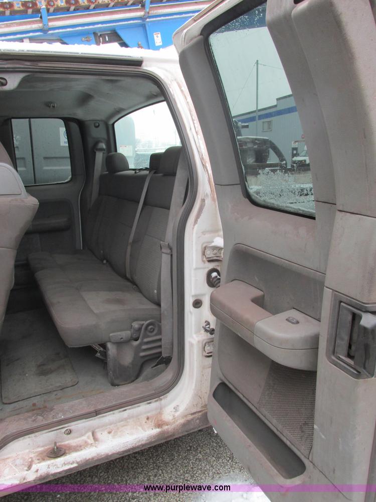 image for item AB9488 2005 Ford F150 XLT SuperCab pickup truck