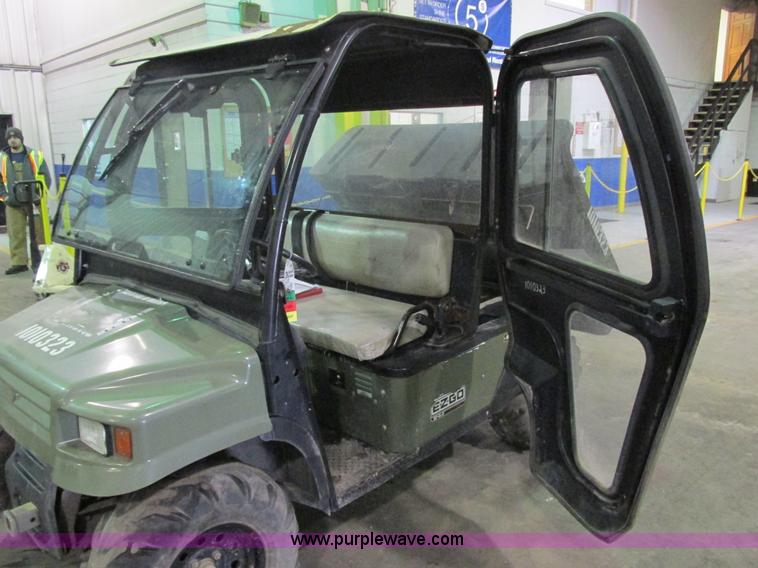 image for item AB9489 2007 E-Z-GO STS 4x4 UTV