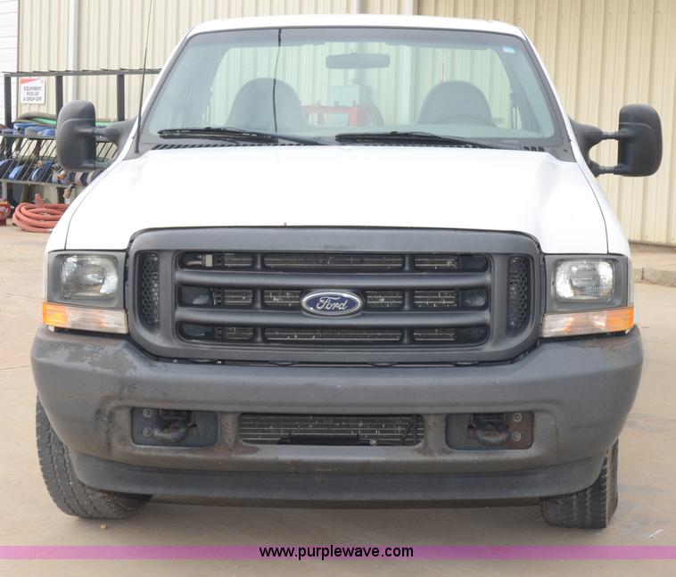 image for item B1512 2002 Ford F250 Super Duty pickup truck