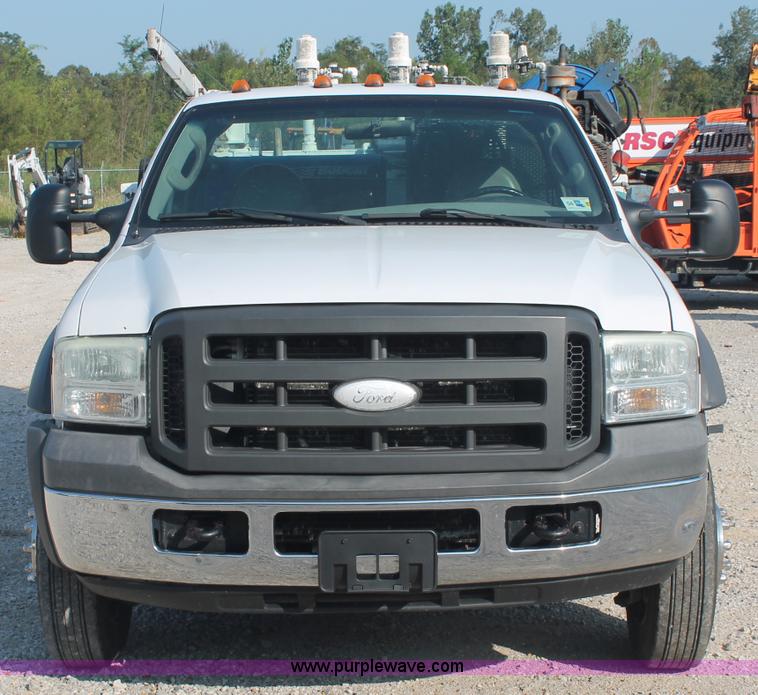 image for item C2789 2005 Ford F450 XL Super Duty service truck