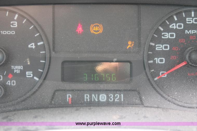 image for item C2789 2005 Ford F450 XL Super Duty service truck