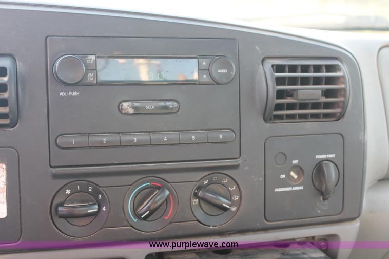 image for item C2789 2005 Ford F450 XL Super Duty service truck