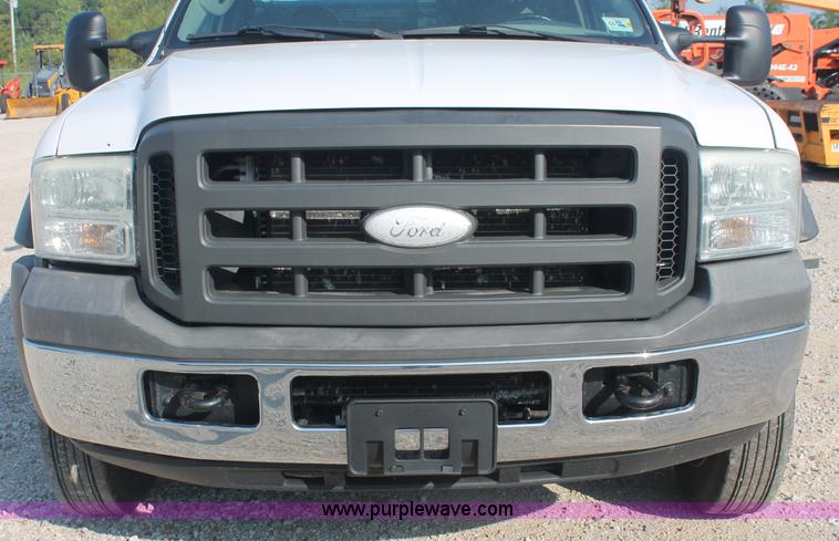image for item C2789 2005 Ford F450 XL Super Duty service truck
