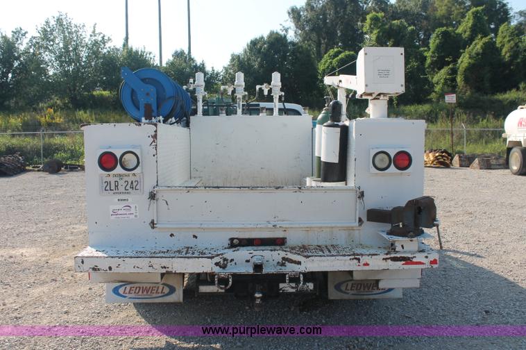 image for item C2789 2005 Ford F450 XL Super Duty service truck