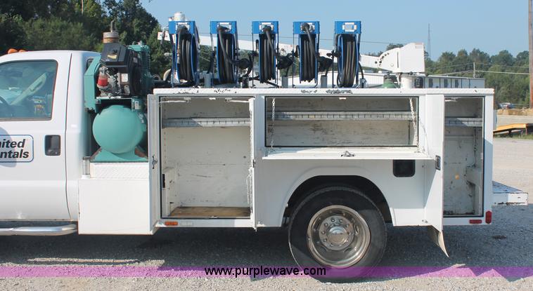 image for item C2789 2005 Ford F450 XL Super Duty service truck