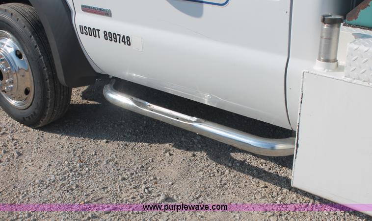 image for item C2789 2005 Ford F450 XL Super Duty service truck